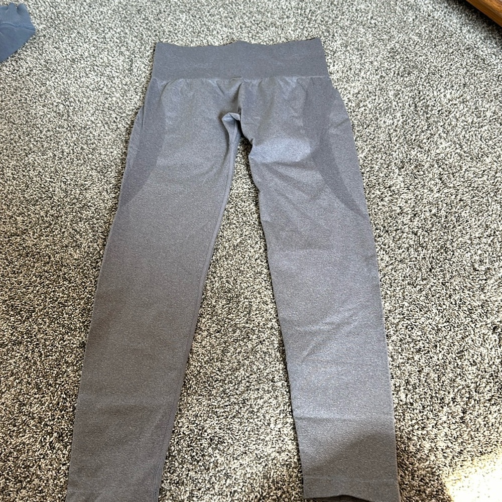 NVGTN workout leggings